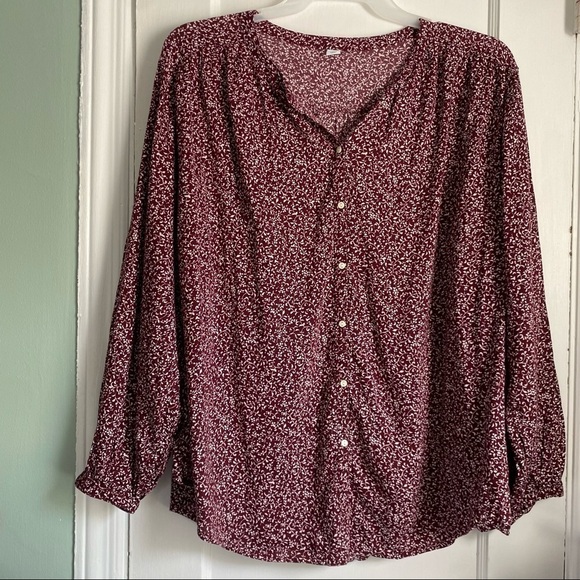 NWT Oversized Floral Print with Front Buttons Top, Size: XXL - Picture 2 of 11